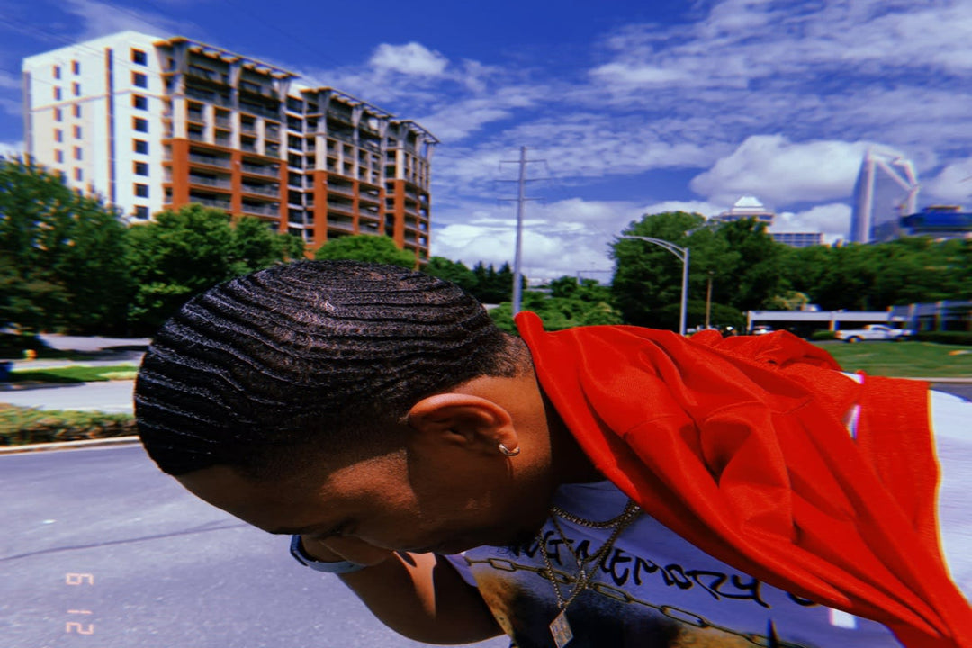 How Royal Crown Wave and Shine Pomade Can Style Your Hair Effortlessly