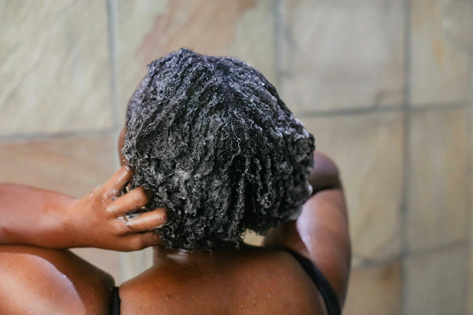 coily hair wash day