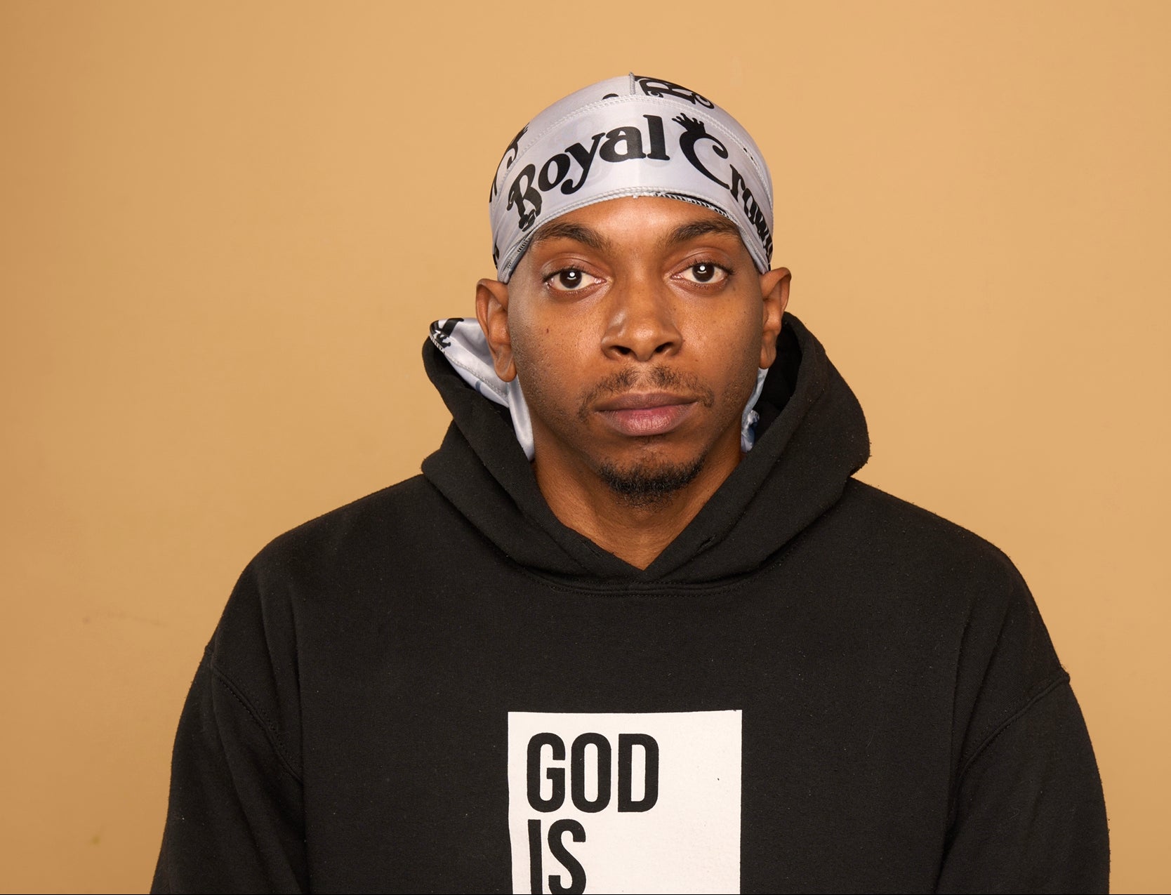 silver and black silk durag